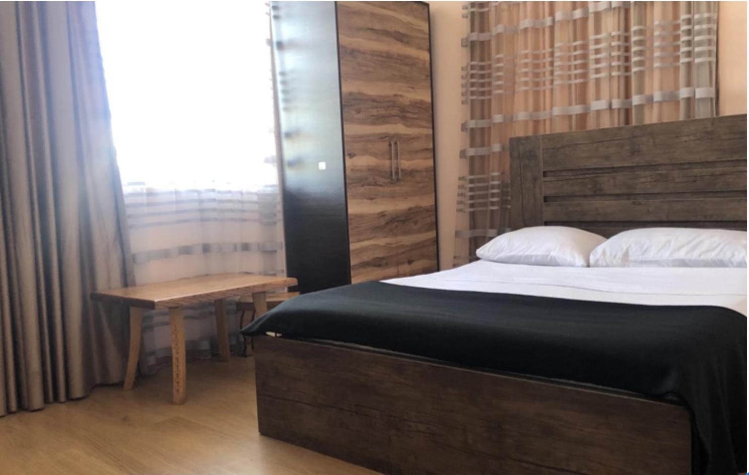 Hotel Mirage อูเรคี ภายนอก รูปภาพ